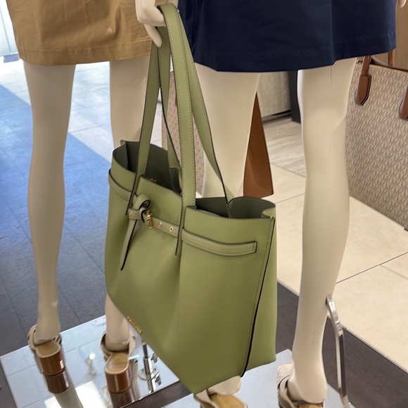 MICHAEL KORS Emilia Large Pebbled Leather Tote Bag Light Sage COLOR - Picture 5 of 16
